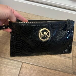 Michael Kors Python zipper pouch/small purse/wristlet- new without Tag